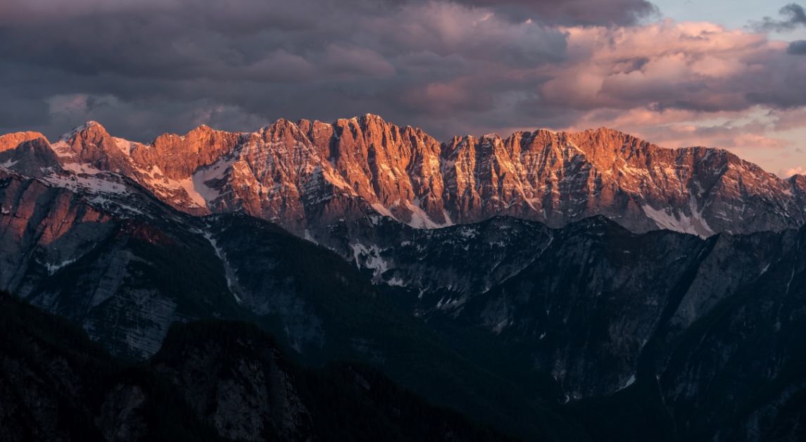 Apus de soare de munte în Alpi